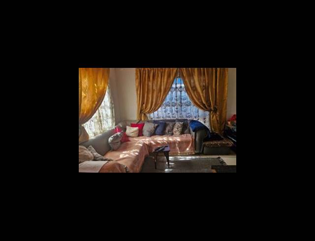 3 BEDROOM HOUSE RENTED IN THE ORCHARDS